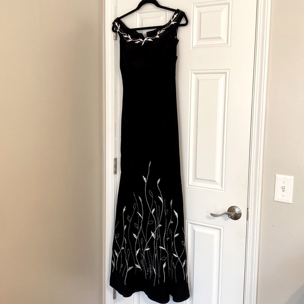 Alyce Designs Black Off the Shoulder Social Occasion Gown. New Never Worn!